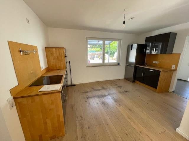 Prenájom bytu 4-izbový 93 m², Lütticher Straße 550, Aachen, Severné Porýnie - Westfálsko Prenájom bytu 4-izbový 93 m², Lütticher Straße 550, Aachen, Severné Porýnie - Westfálsko