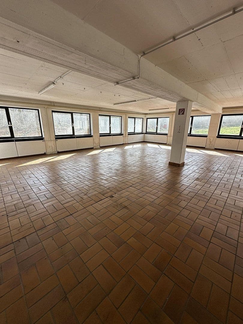 Prenájom nebytového priestoru 1.630 m², Herten, Severné Porýnie - Westfálsko Prenájom nebytového priestoru 1.630 m², Herten, Severné Porýnie - Westfálsko