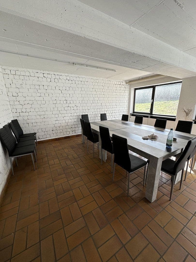 Prenájom nebytového priestoru 1.630 m², Herten, Severné Porýnie - Westfálsko Prenájom nebytového priestoru 1.630 m², Herten, Severné Porýnie - Westfálsko