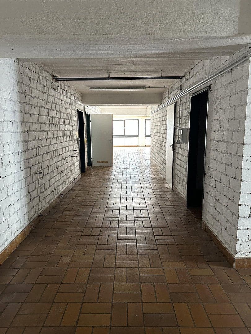 Prenájom nebytového priestoru 1.630 m², Herten, Severné Porýnie - Westfálsko Prenájom nebytového priestoru 1.630 m², Herten, Severné Porýnie - Westfálsko