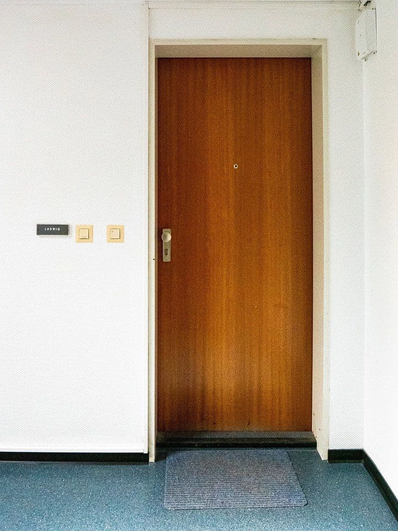 Predaj domu 701 m², pozemek 310 m², Bungenstraße 19, Stade, Dolné Sasko Predaj domu 701 m², pozemek 310 m², Bungenstraße 19, Stade, Dolné Sasko