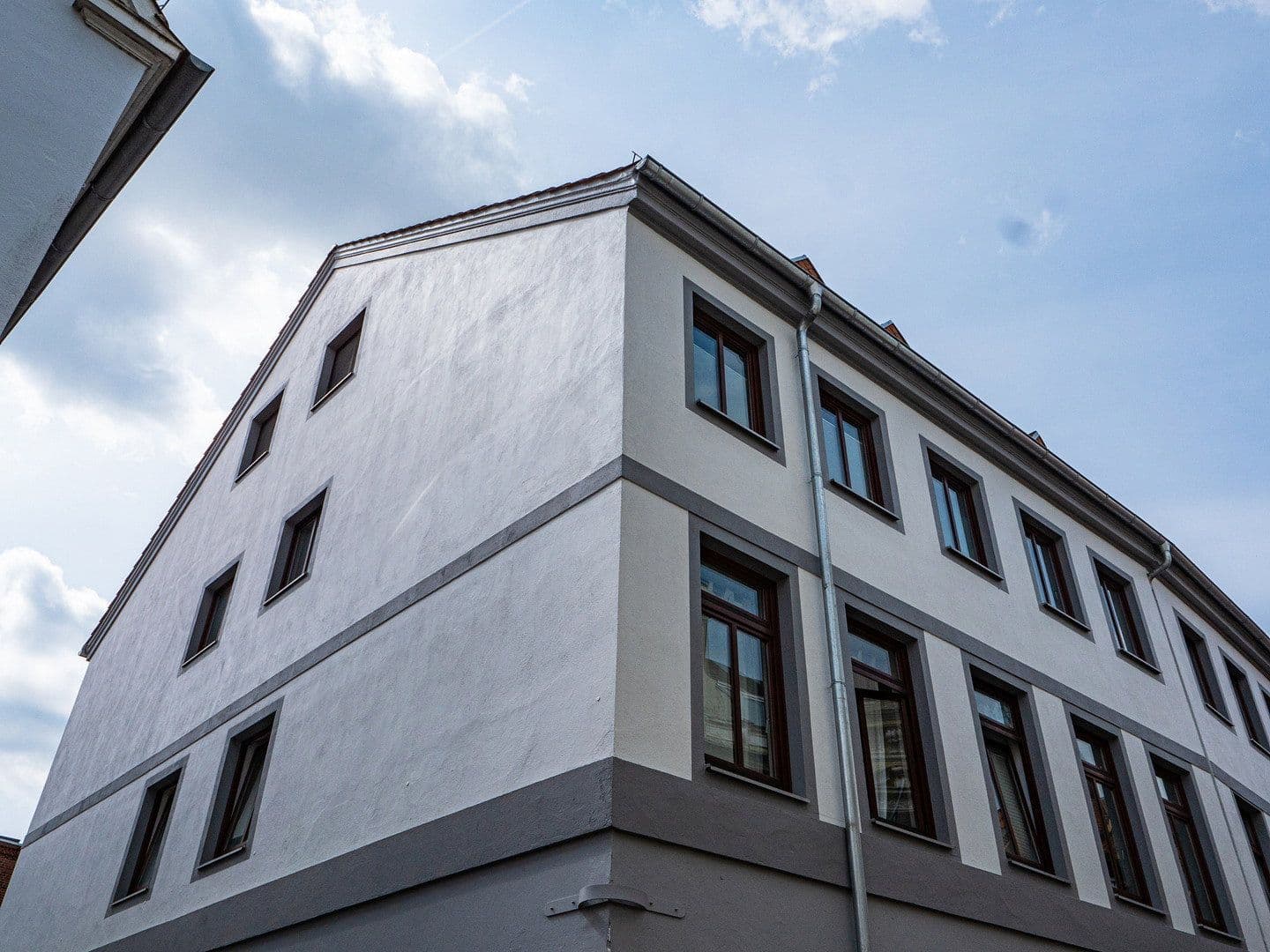 Predaj domu 701 m², pozemek 310 m², Bungenstraße 19, Stade, Dolné Sasko Predaj domu 701 m², pozemek 310 m², Bungenstraße 19, Stade, Dolné Sasko