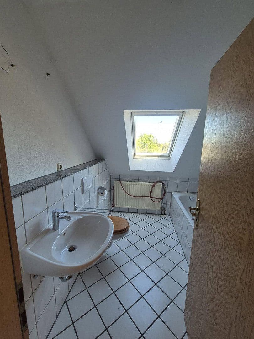 Prenájom bytu 3-izbový 78 m², Jülicher Str. 8, Jüchen, Severné Porýnie - Westfálsko Prenájom bytu 3-izbový 78 m², Jülicher Str. 8, Jüchen, Severné Porýnie - Westfálsko