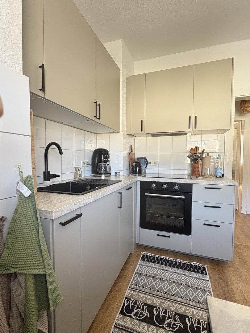 Prenájom bytu 4-izbový 100 m², Schatenstr. 14, Bielefeld, Severné Porýnie - Westfálsko Prenájom bytu 4-izbový 100 m², Schatenstr. 14, Bielefeld, Severné Porýnie - Westfálsko