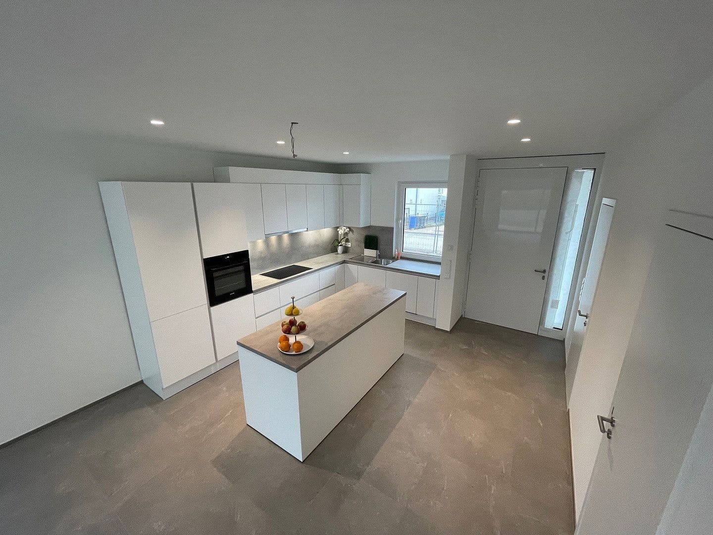 Prenájom domu 185 m², pozemek 260 m², An der Riedhohl 19, Bad Homburg vor der Höhe, Hesensko Prenájom domu 185 m², pozemek 260 m², An der Riedhohl 19, Bad Homburg vor der Höhe, Hesensko