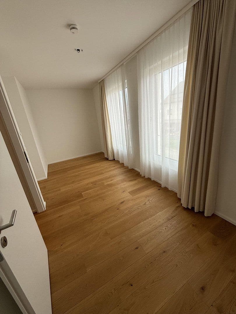 Prenájom domu 185 m², pozemek 260 m², An der Riedhohl 19, Bad Homburg vor der Höhe, Hesensko Prenájom domu 185 m², pozemek 260 m², An der Riedhohl 19, Bad Homburg vor der Höhe, Hesensko