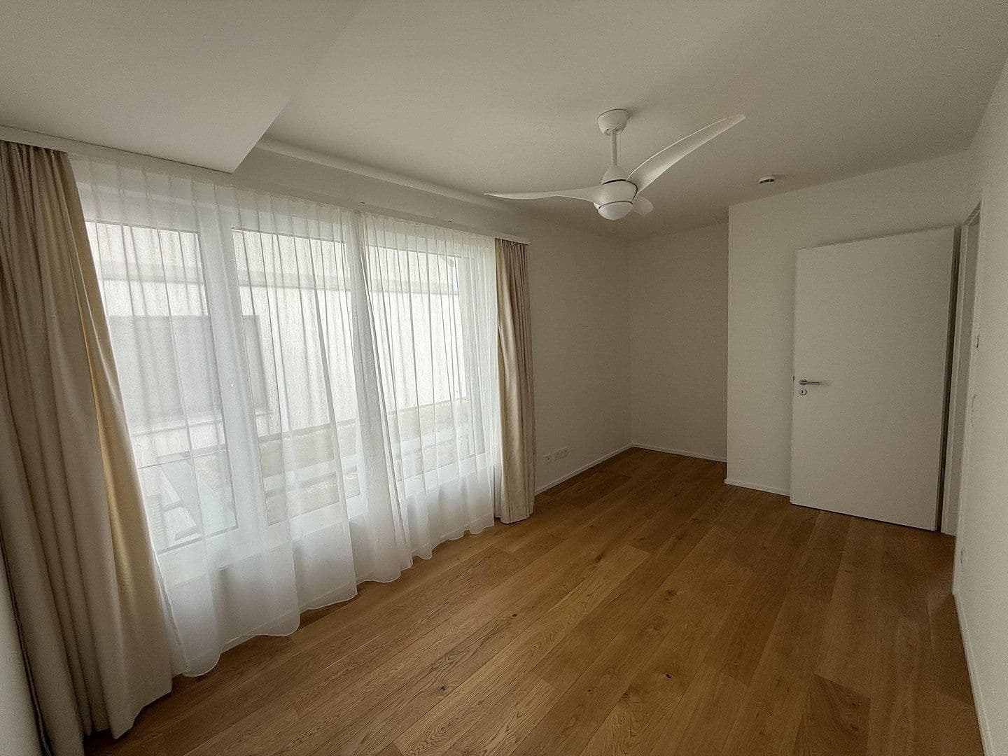 Prenájom domu 185 m², pozemek 260 m², An der Riedhohl 19, Bad Homburg vor der Höhe, Hesensko Prenájom domu 185 m², pozemek 260 m², An der Riedhohl 19, Bad Homburg vor der Höhe, Hesensko