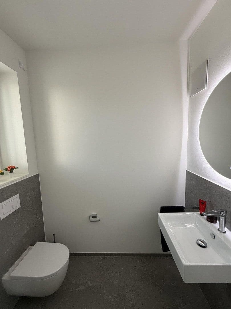 Prenájom domu 185 m², pozemek 260 m², An der Riedhohl 19, Bad Homburg vor der Höhe, Hesensko Prenájom domu 185 m², pozemek 260 m², An der Riedhohl 19, Bad Homburg vor der Höhe, Hesensko