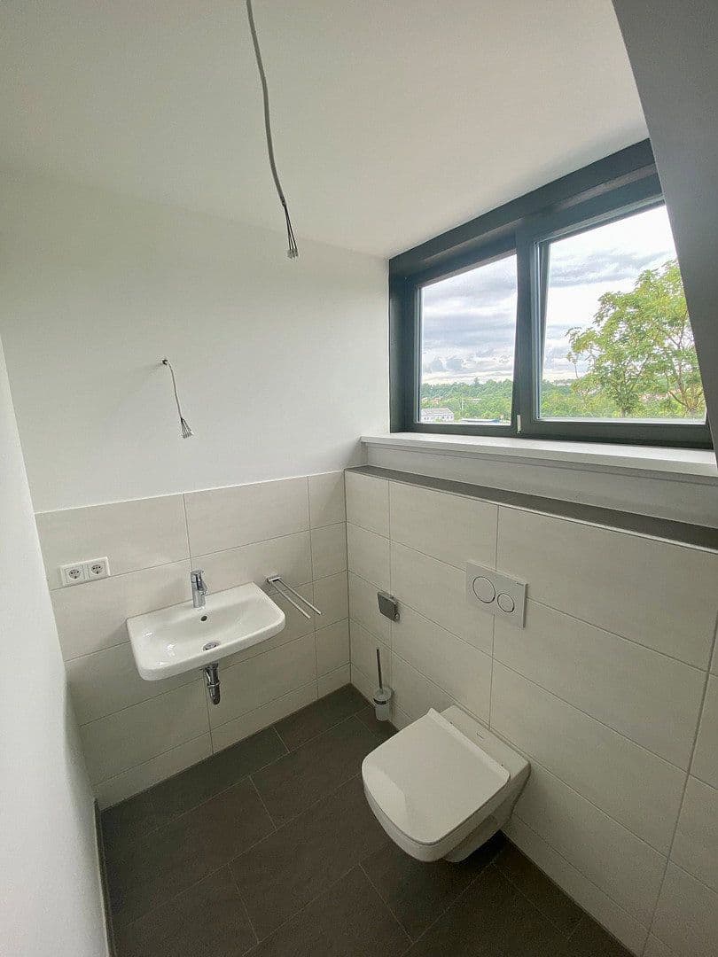Prenájom bytu 3-izbový 97 m², Bamberger Straße 50a, Neustadt an der Aisch, Bavorsko Prenájom bytu 3-izbový 97 m², Bamberger Straße 50a, Neustadt an der Aisch, Bavorsko