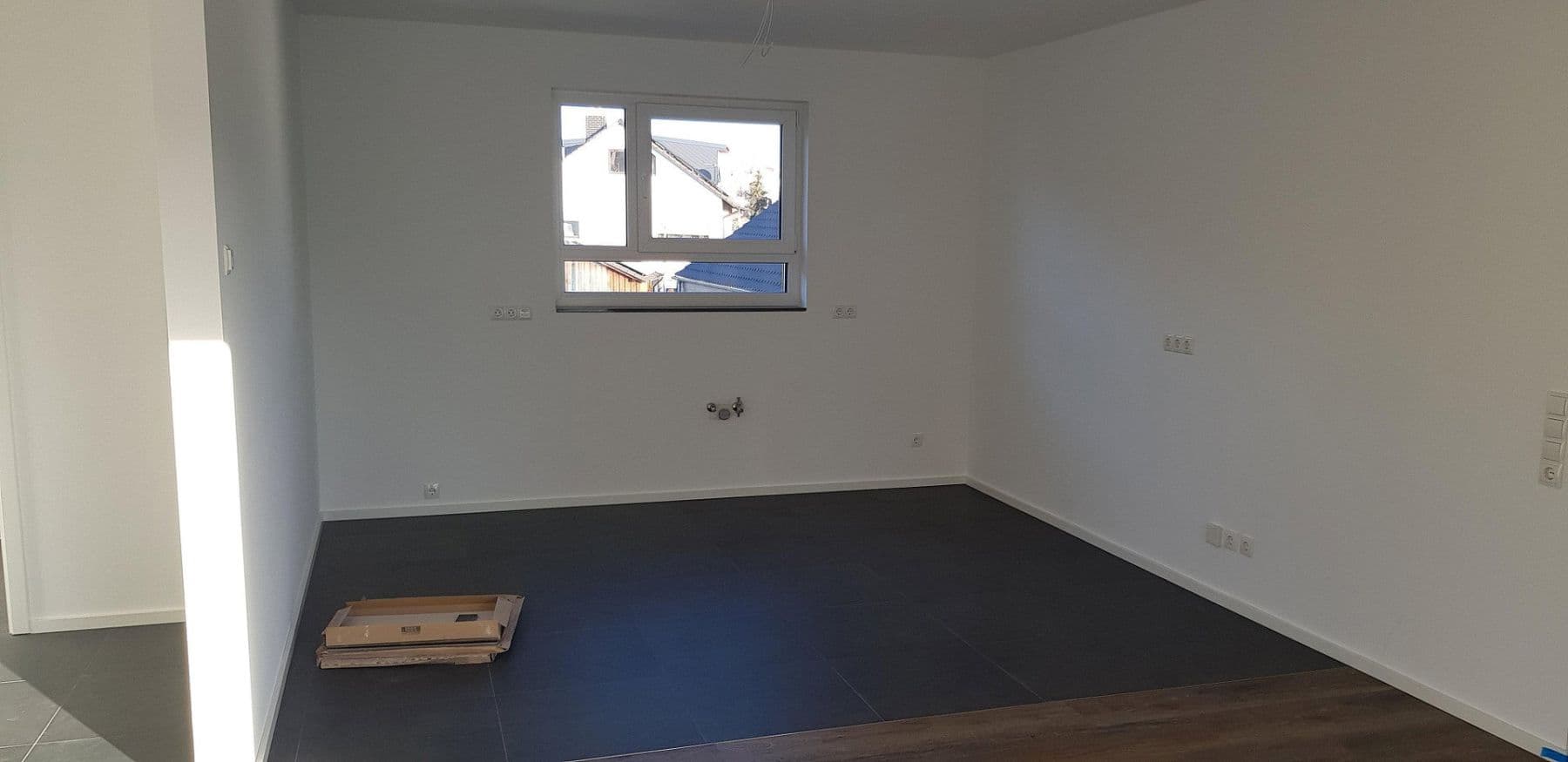 Prenájom bytu 3-izbový 90 m², Lannerstrasse 43, Ober-Olm, Porýnie-Falcko Prenájom bytu 3-izbový 90 m², Lannerstrasse 43, Ober-Olm, Porýnie-Falcko