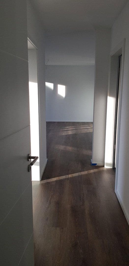 Prenájom bytu 3-izbový 90 m², Lannerstrasse 43, Ober-Olm, Porýnie-Falcko Prenájom bytu 3-izbový 90 m², Lannerstrasse 43, Ober-Olm, Porýnie-Falcko