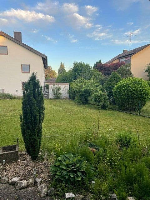 Prenájom bytu 5-izbový 107 m², Dillingen an der Donau, Bavorsko Prenájom bytu 5-izbový 107 m², Dillingen an der Donau, Bavorsko