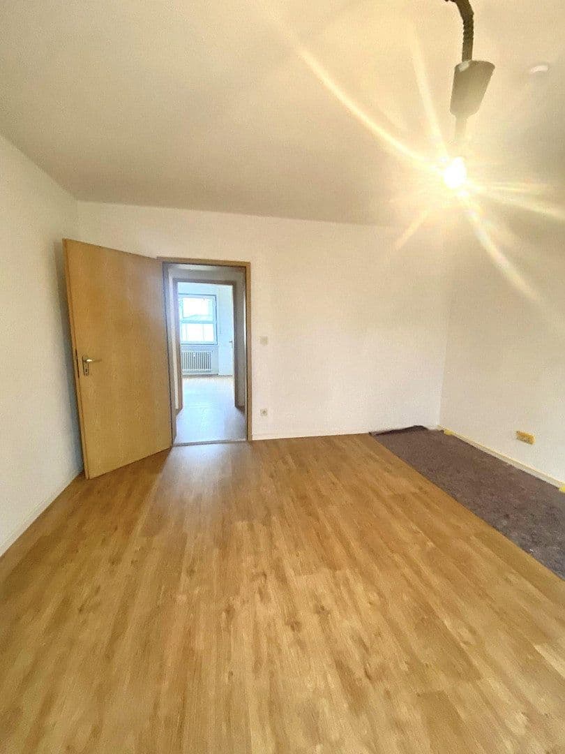 Prenájom bytu 5-izbový 107 m², Dillingen an der Donau, Bavorsko Prenájom bytu 5-izbový 107 m², Dillingen an der Donau, Bavorsko