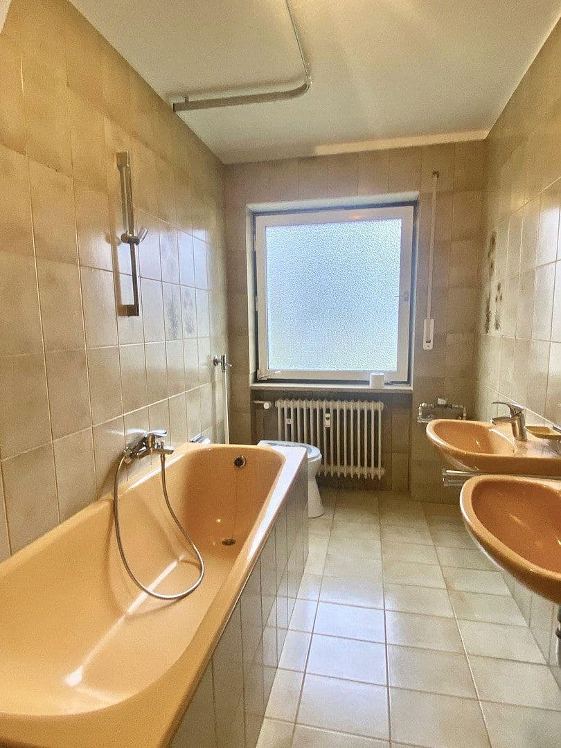 Prenájom bytu 5-izbový 107 m², Dillingen an der Donau, Bavorsko Prenájom bytu 5-izbový 107 m², Dillingen an der Donau, Bavorsko