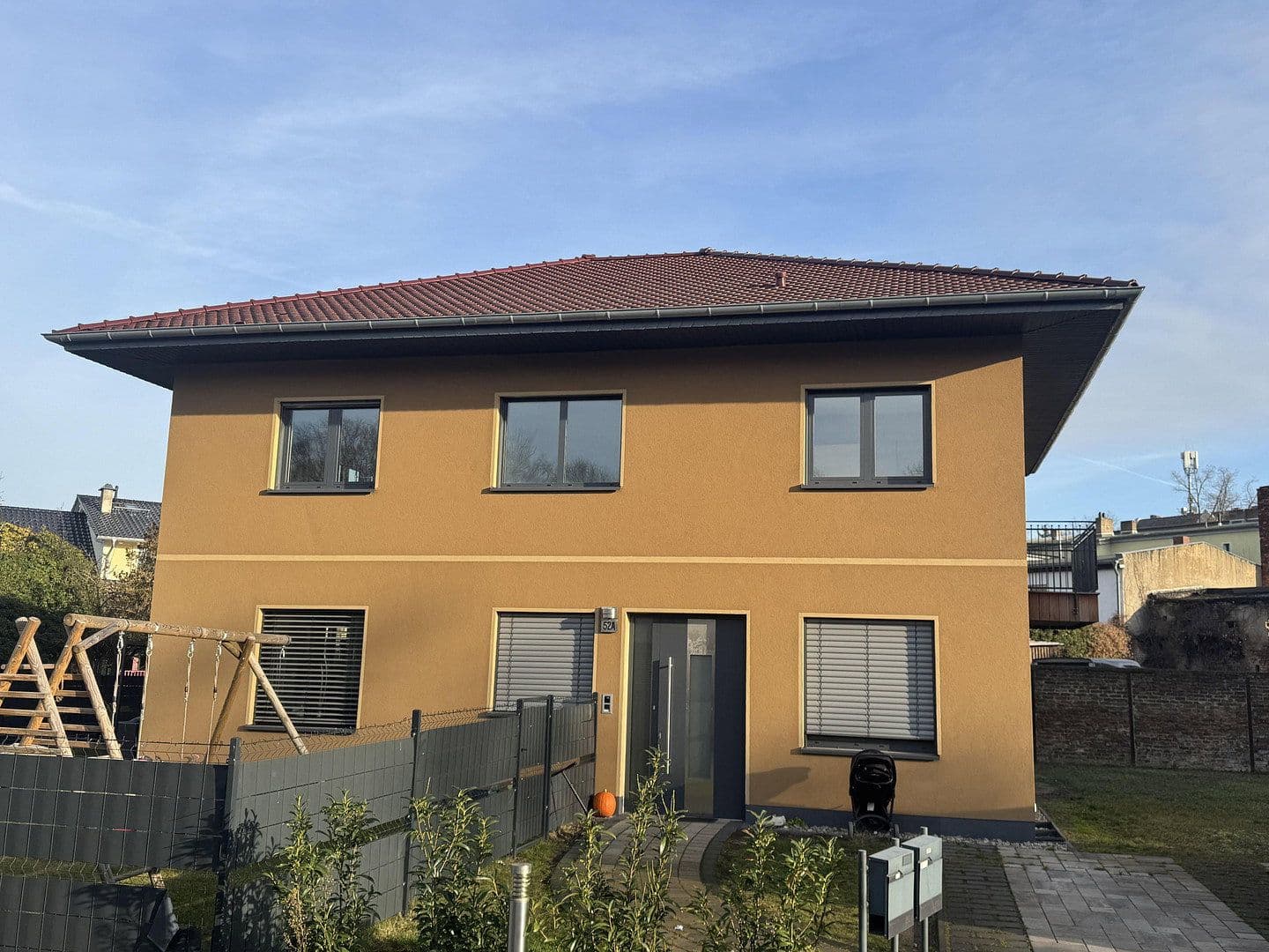 Prenájom bytu 4-izbový 105 m², Berlin, Berlín Prenájom bytu 4-izbový 105 m², Berlin, Berlín