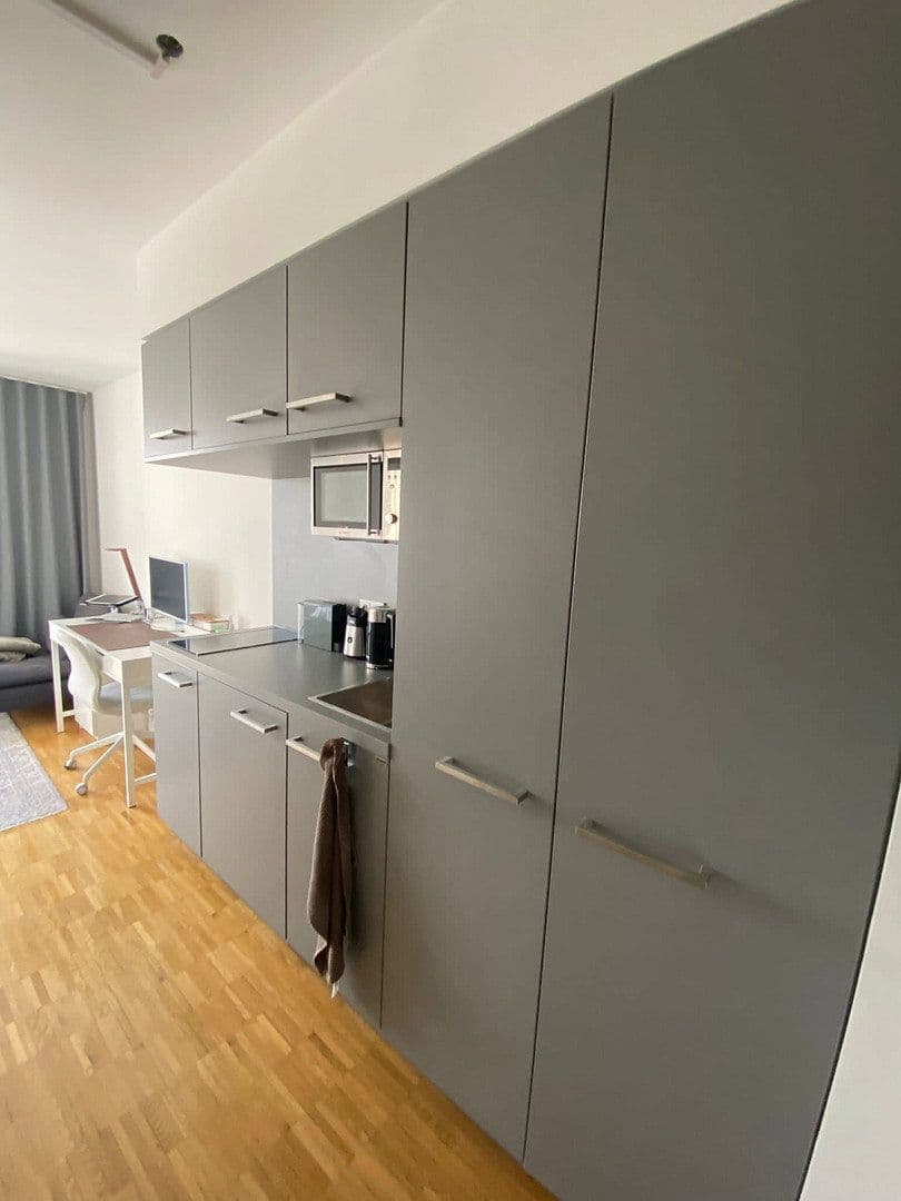 Prenájom bytu 1-izbový 17 m², München-Pasing, Bavorsko Prenájom bytu 1-izbový 17 m², München-Pasing, Bavorsko