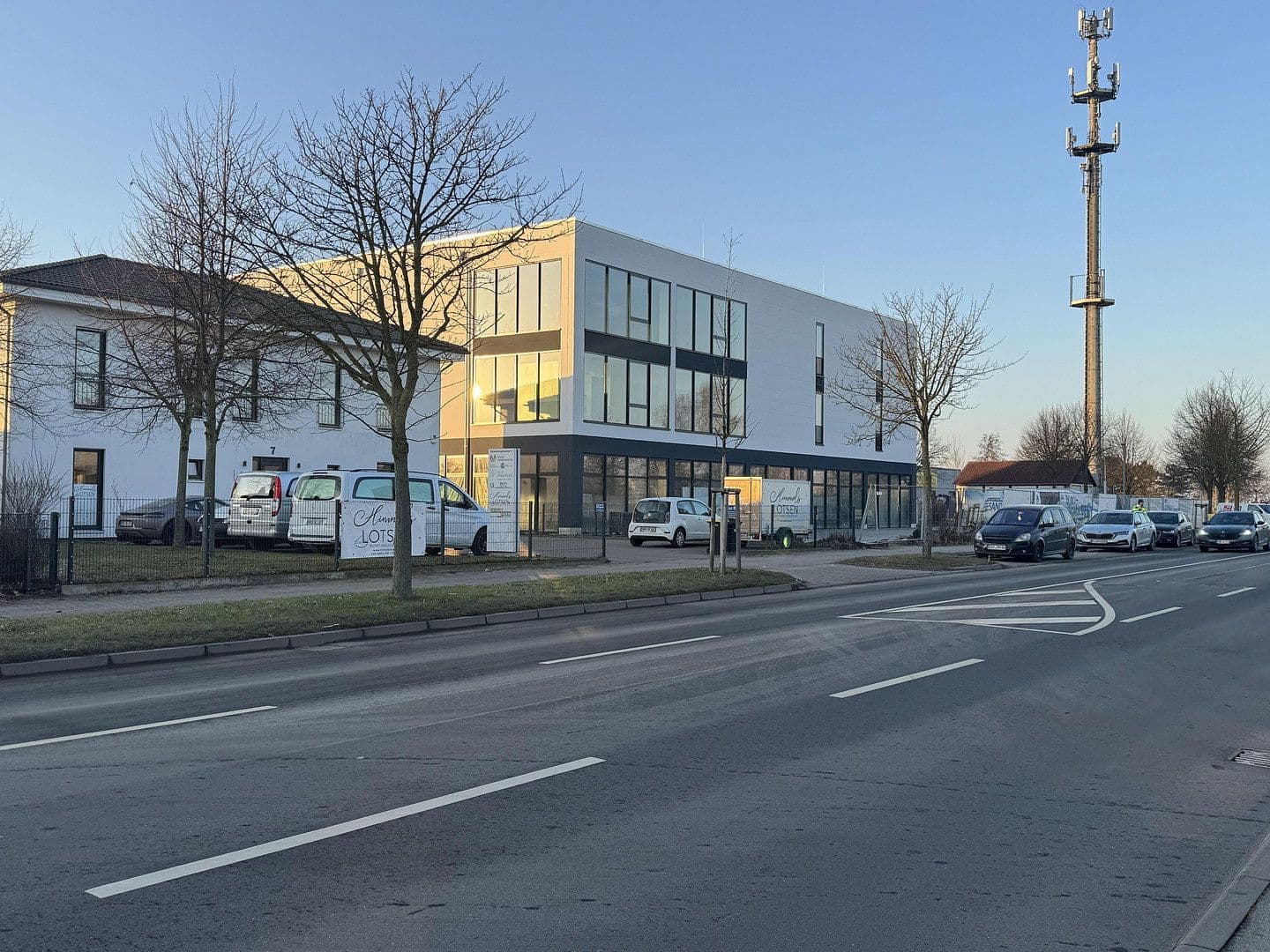 Prenájom nebytového priestoru 3.000 m², Rostock, Meklenbursko-Predpomoransko Prenájom nebytového priestoru 3.000 m², Rostock, Meklenbursko-Predpomoransko