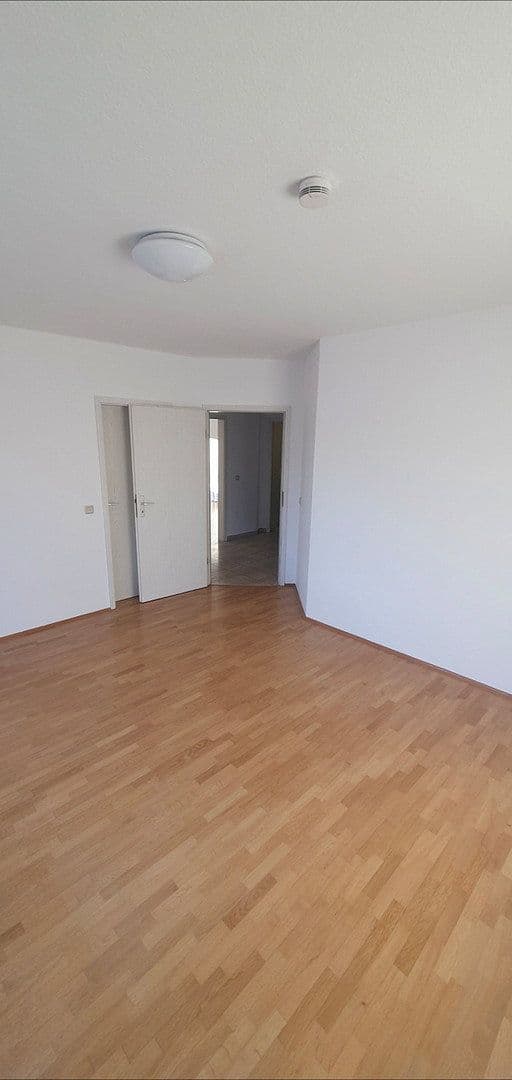 Prenájom bytu 3-izbový 90 m², Kelkheim (Taunus), Hesensko Prenájom bytu 3-izbový 90 m², Kelkheim (Taunus), Hesensko