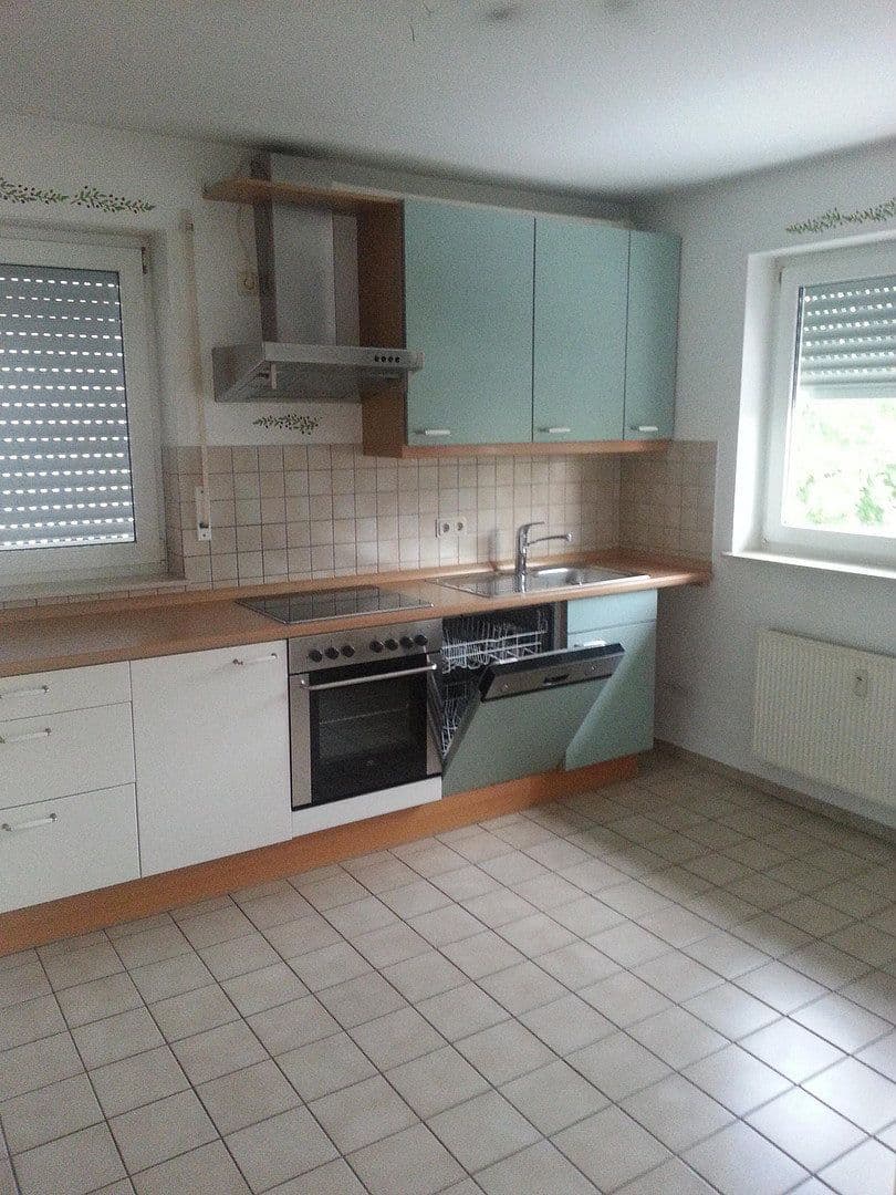Prenájom bytu 3-izbový 90 m², Kelkheim (Taunus), Hesensko Prenájom bytu 3-izbový 90 m², Kelkheim (Taunus), Hesensko