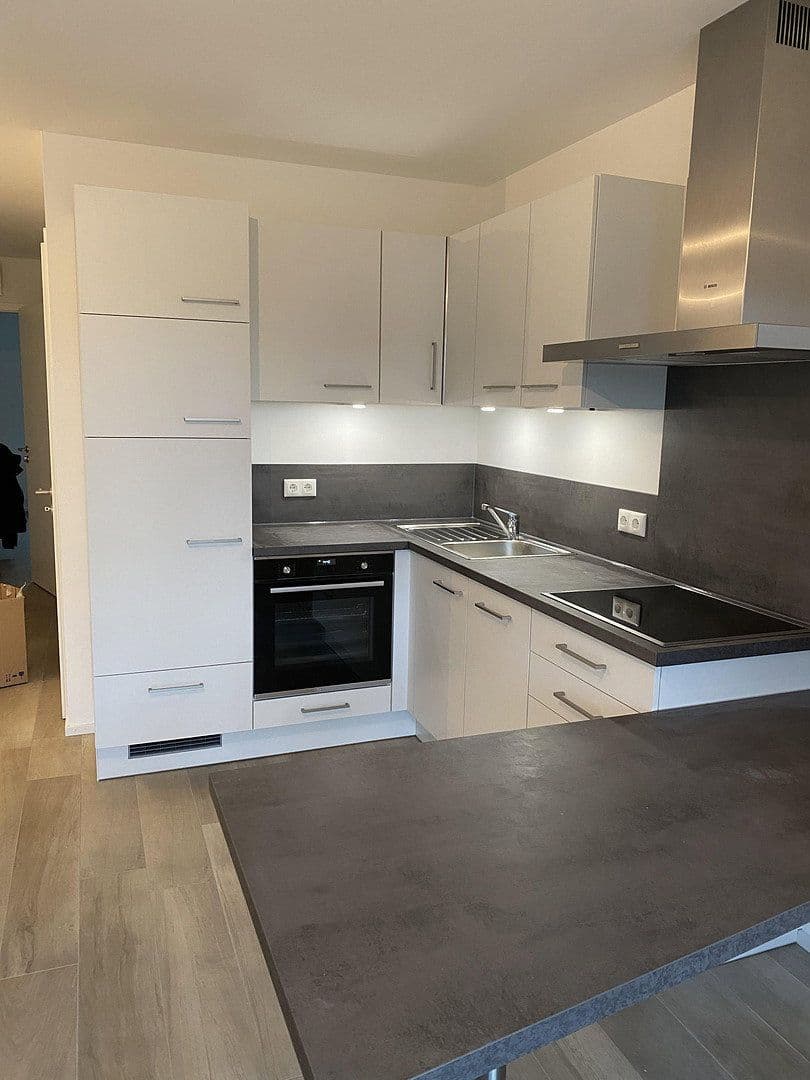 Prenájom bytu 2-izbový 52 m², Luitpoldstr. 78, Landshut, Nikola, Bavorsko Prenájom bytu 2-izbový 52 m², Luitpoldstr. 78, Landshut, Nikola, Bavorsko