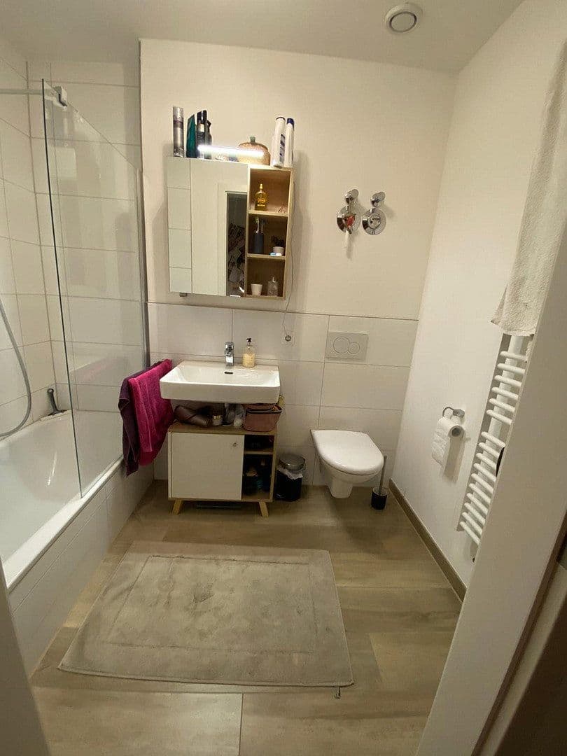Prenájom bytu 2-izbový 52 m², Luitpoldstr. 78, Landshut, Nikola, Bavorsko Prenájom bytu 2-izbový 52 m², Luitpoldstr. 78, Landshut, Nikola, Bavorsko