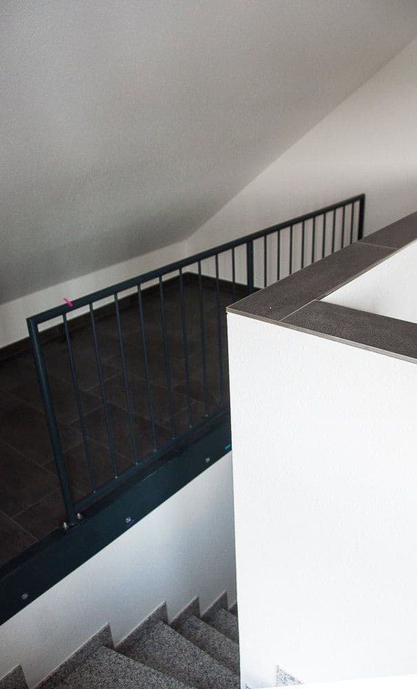 Prenájom bytu 5-izbový 170 m², Niederkassel, Severné Porýnie - Westfálsko Prenájom bytu 5-izbový 170 m², Niederkassel, Severné Porýnie - Westfálsko