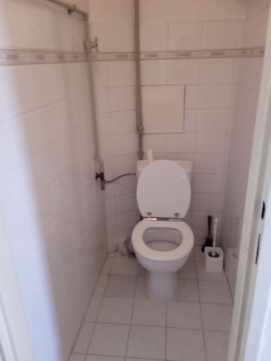 Prenájom bytu 2-izbový 60 m², Tovární, Jindřichův Hradec, Jihočeský kraj Prenájom bytu 2-izbový 60 m², Tovární, Jindřichův Hradec, Jihočeský kraj