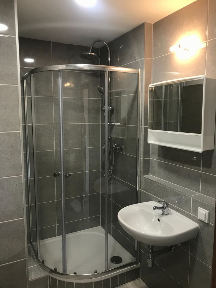 Prenájom bytu 1-izbový 36 m², Nade Mží, Plzeň, Plzeňský kraj Prenájom bytu 1-izbový 36 m², Nade Mží, Plzeň, Plzeňský kraj