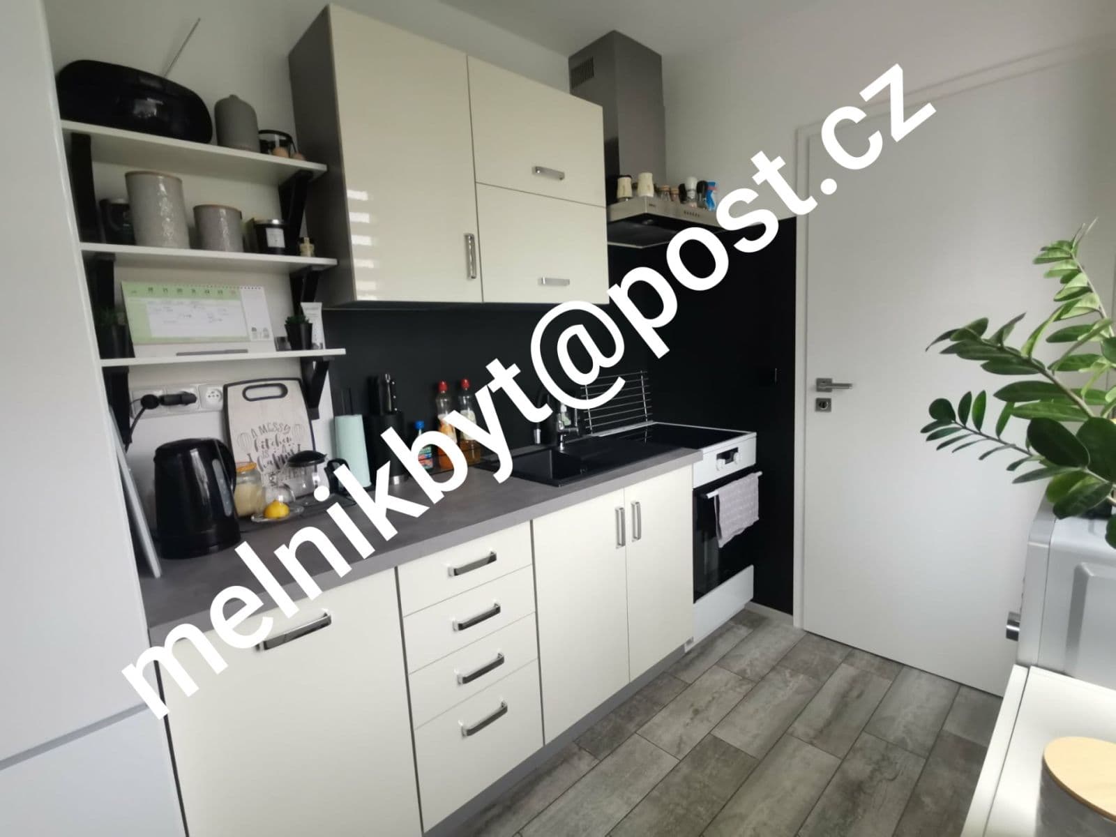Predaj bytu 3-izbový 62 m², Kosmonautů, Mělník, Středočeský kraj Predaj bytu 3-izbový 62 m², Kosmonautů, Mělník, Středočeský kraj