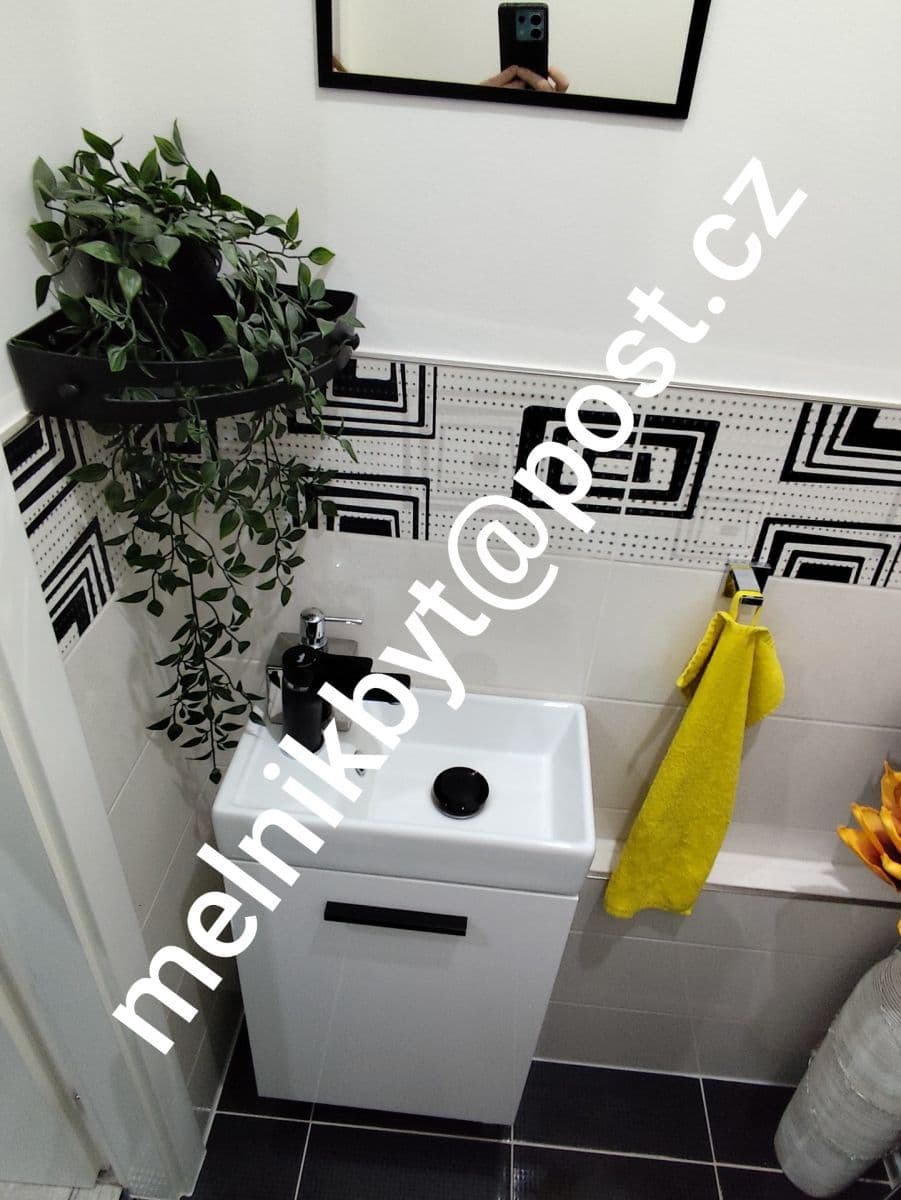 Predaj bytu 3-izbový 62 m², Kosmonautů, Mělník, Středočeský kraj Predaj bytu 3-izbový 62 m², Kosmonautů, Mělník, Středočeský kraj
