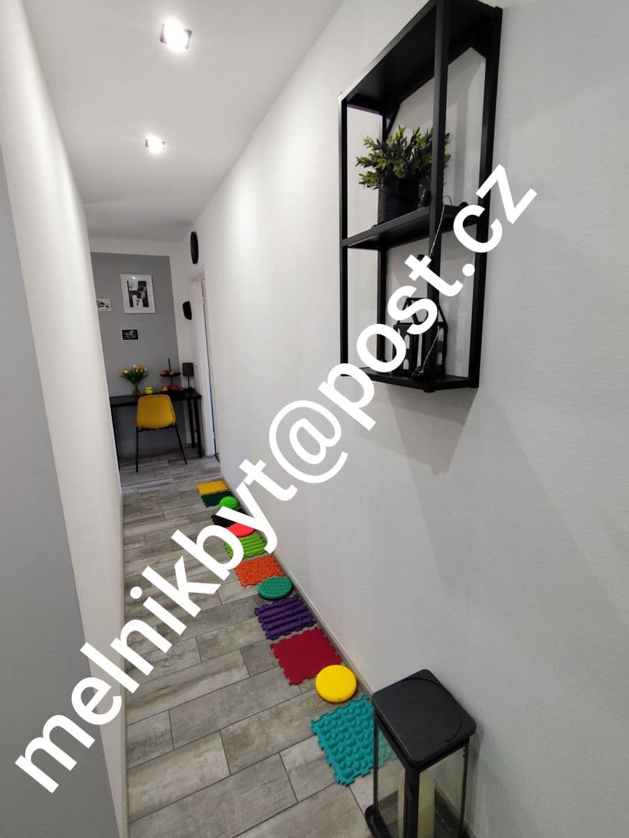 Predaj bytu 3-izbový 62 m², Kosmonautů, Mělník, Středočeský kraj Predaj bytu 3-izbový 62 m², Kosmonautů, Mělník, Středočeský kraj