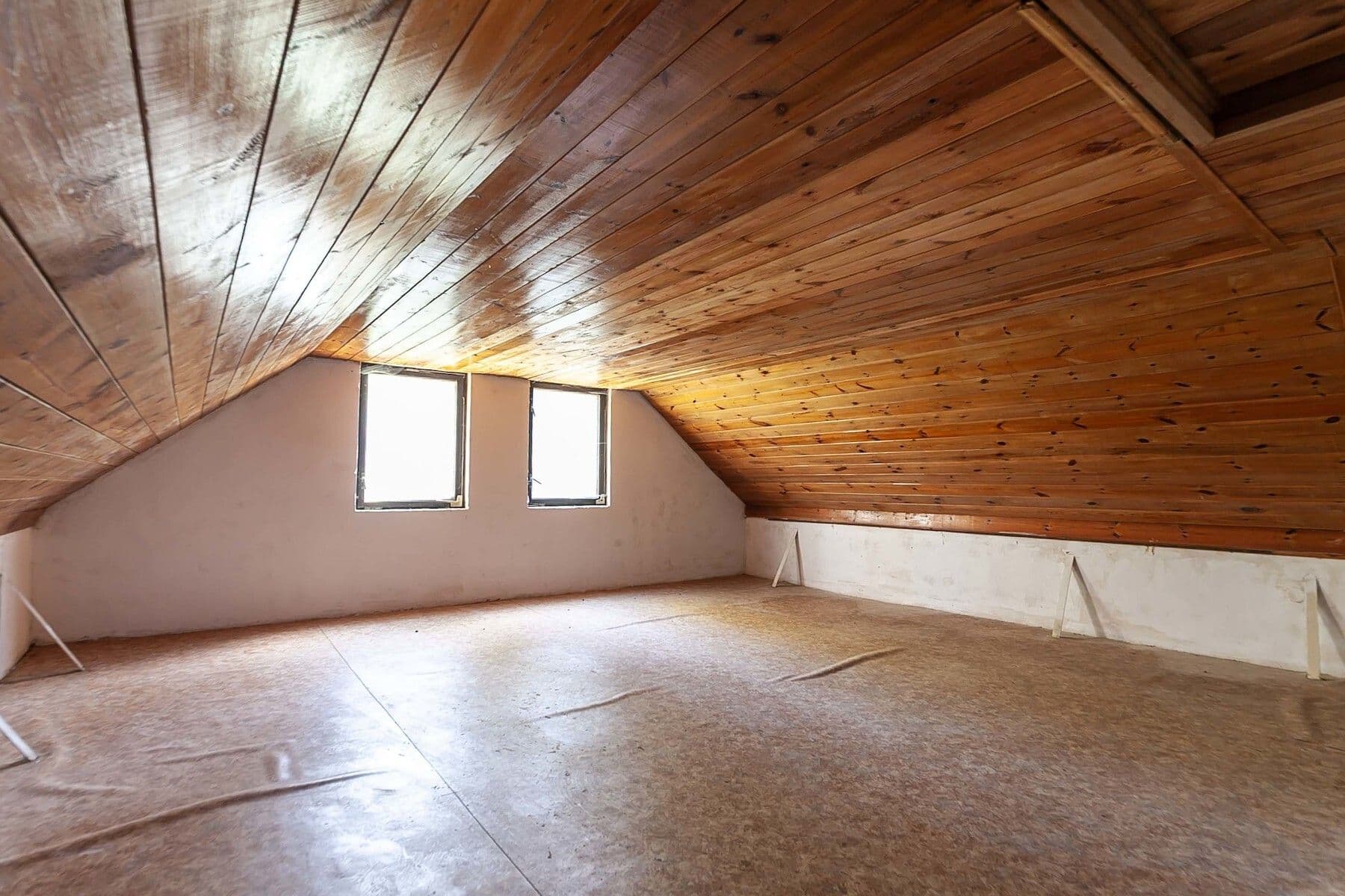 Predaj rekreačného objektu 130 m², pozemek 2.003 m², Skvrňov, Středočeský kraj Predaj rekreačného objektu 130 m², pozemek 2.003 m², Skvrňov, Středočeský kraj