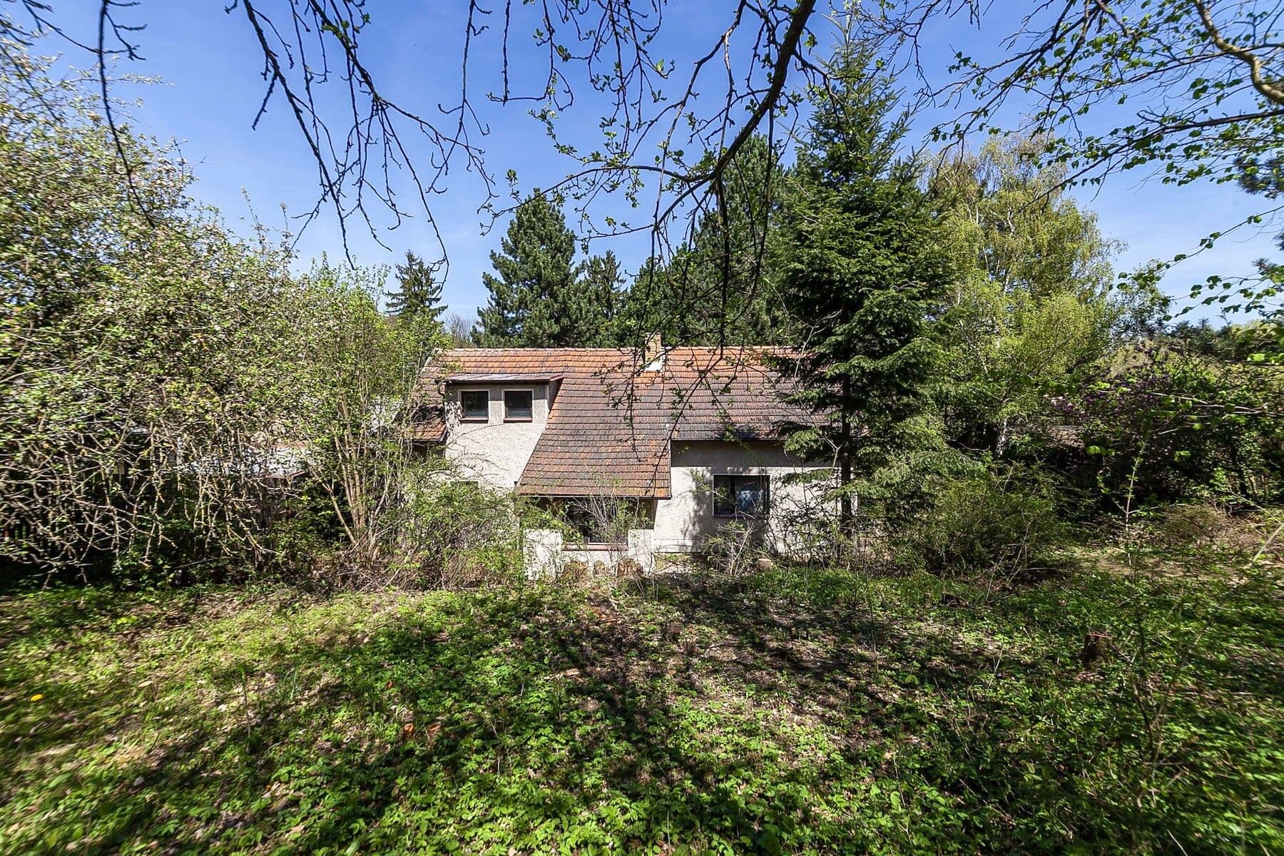 Predaj rekreačného objektu 130 m², pozemek 2.003 m², Skvrňov, Středočeský kraj Predaj rekreačného objektu 130 m², pozemek 2.003 m², Skvrňov, Středočeský kraj