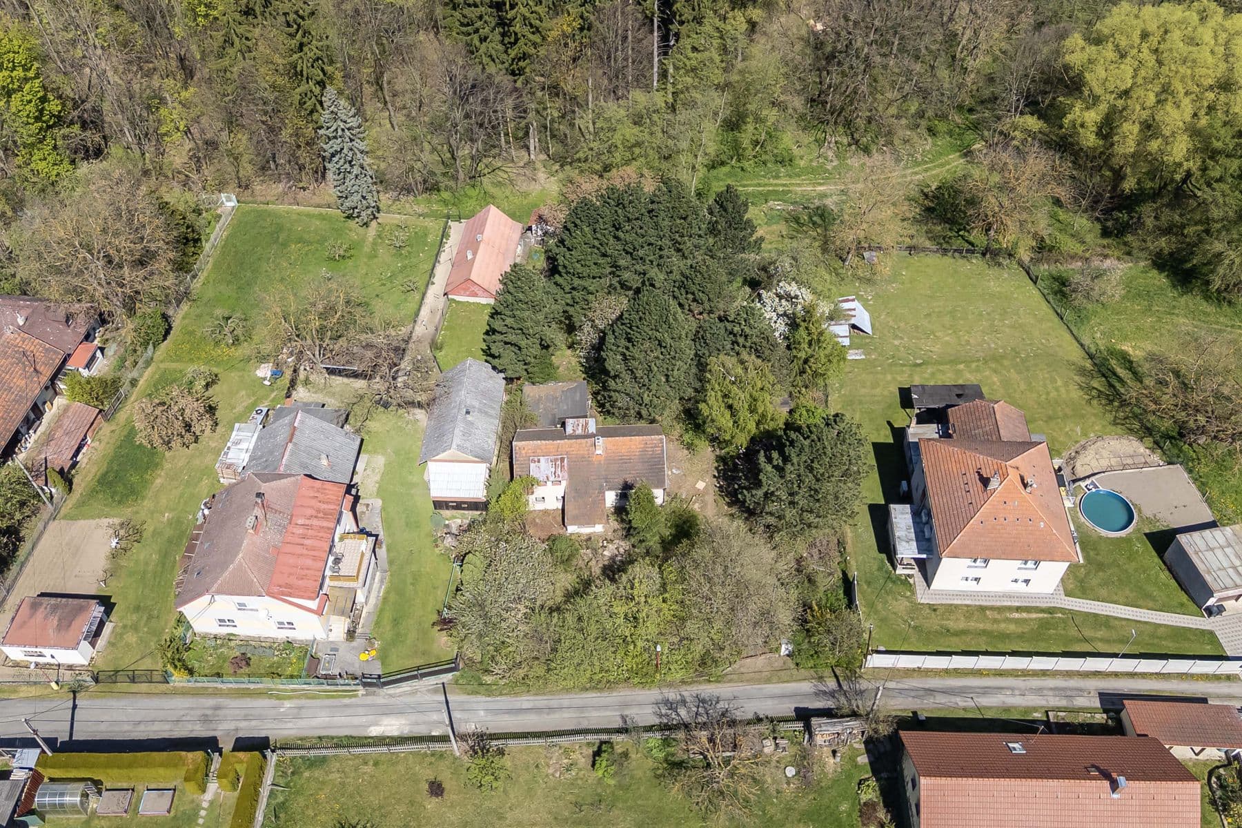 Predaj rekreačného objektu 130 m², pozemek 2.003 m², Skvrňov, Středočeský kraj Predaj rekreačného objektu 130 m², pozemek 2.003 m², Skvrňov, Středočeský kraj