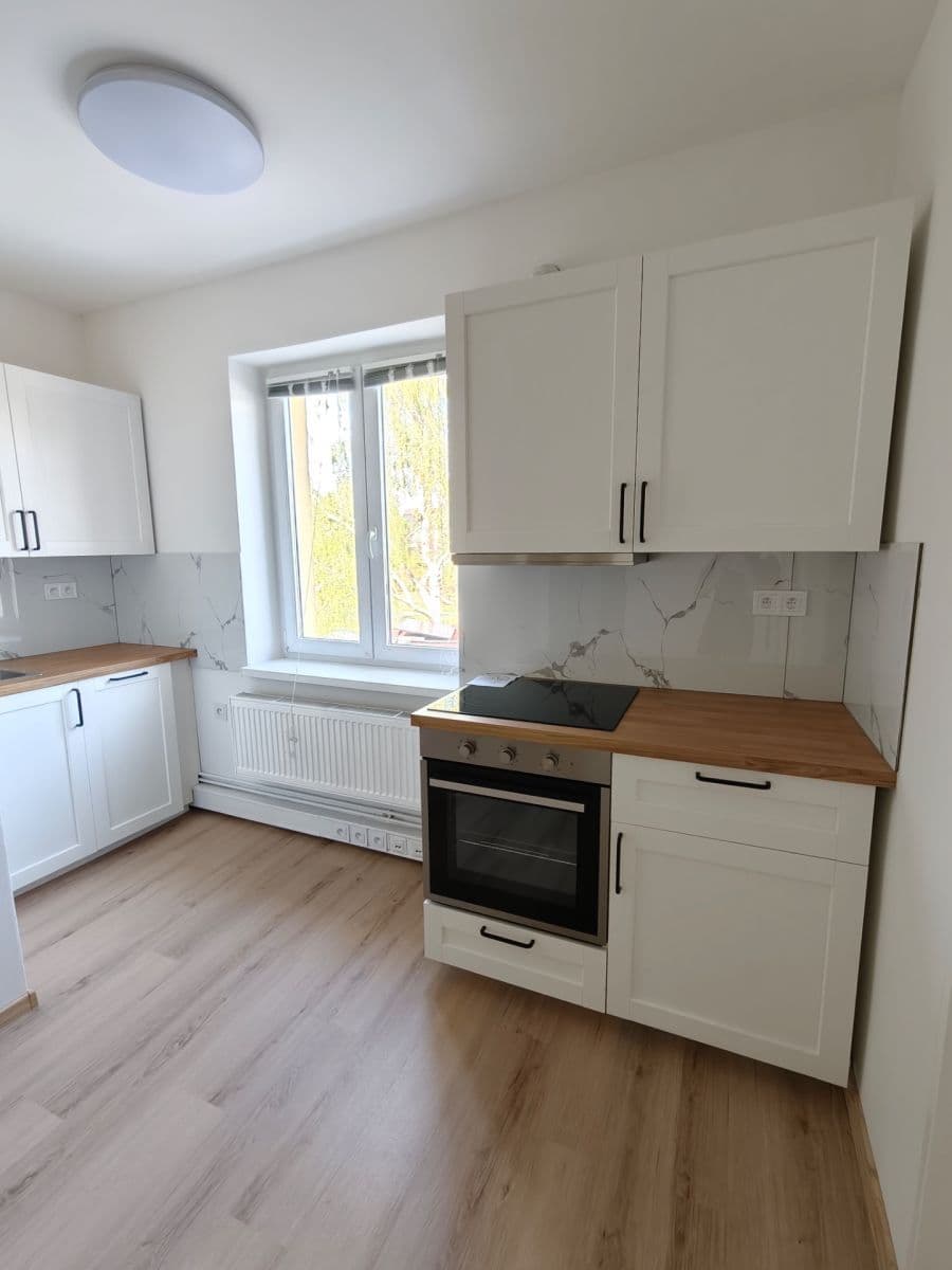 Prenájom bytu 2-izbový 42 m², Pilská, Praha, Praha Prenájom bytu 2-izbový 42 m², Pilská, Praha, Praha