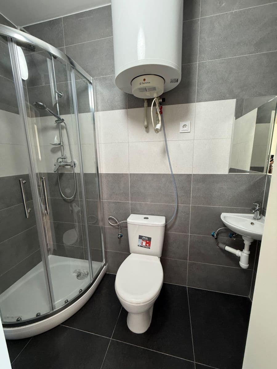 Prenájom bytu 2-izbový 42 m², Pilská, Praha, Praha Prenájom bytu 2-izbový 42 m², Pilská, Praha, Praha