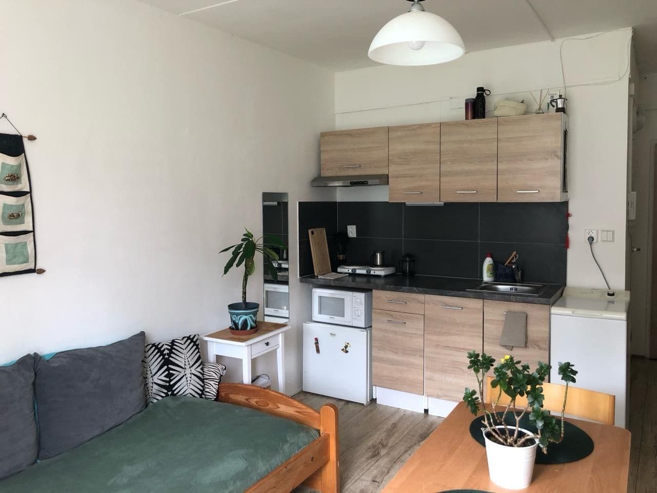 Prenájom bytu 1-izbový 19 m², Východní, Karlovy Vary, Karlovarský kraj Prenájom bytu 1-izbový 19 m², Východní, Karlovy Vary, Karlovarský kraj