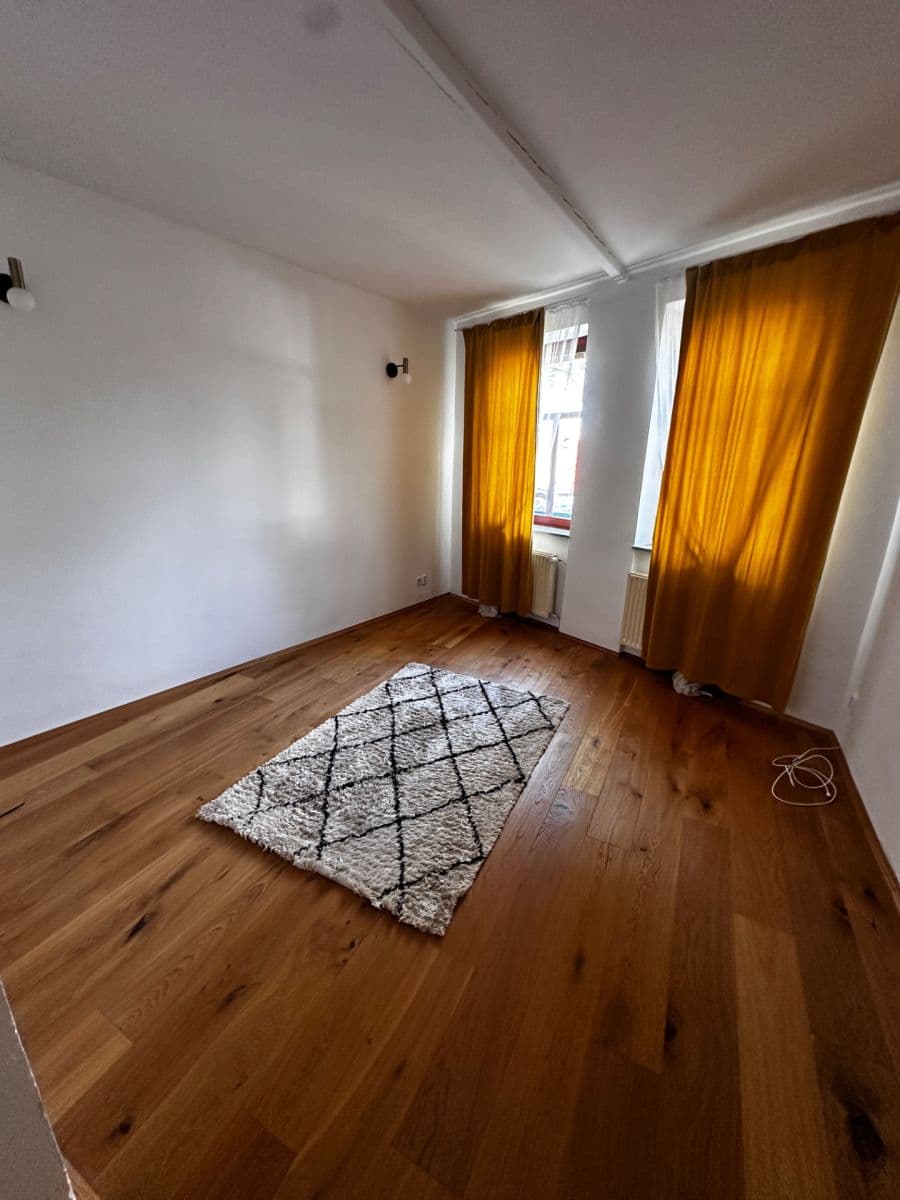 Prenájom domu 140 m², pozemek 160 m², Pištín, Jihočeský kraj Prenájom domu 140 m², pozemek 160 m², Pištín, Jihočeský kraj