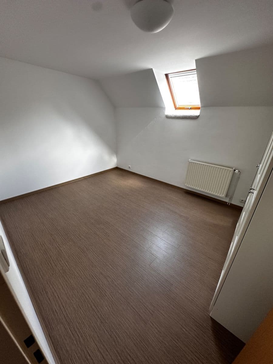 Prenájom domu 140 m², pozemek 160 m², Pištín, Jihočeský kraj Prenájom domu 140 m², pozemek 160 m², Pištín, Jihočeský kraj