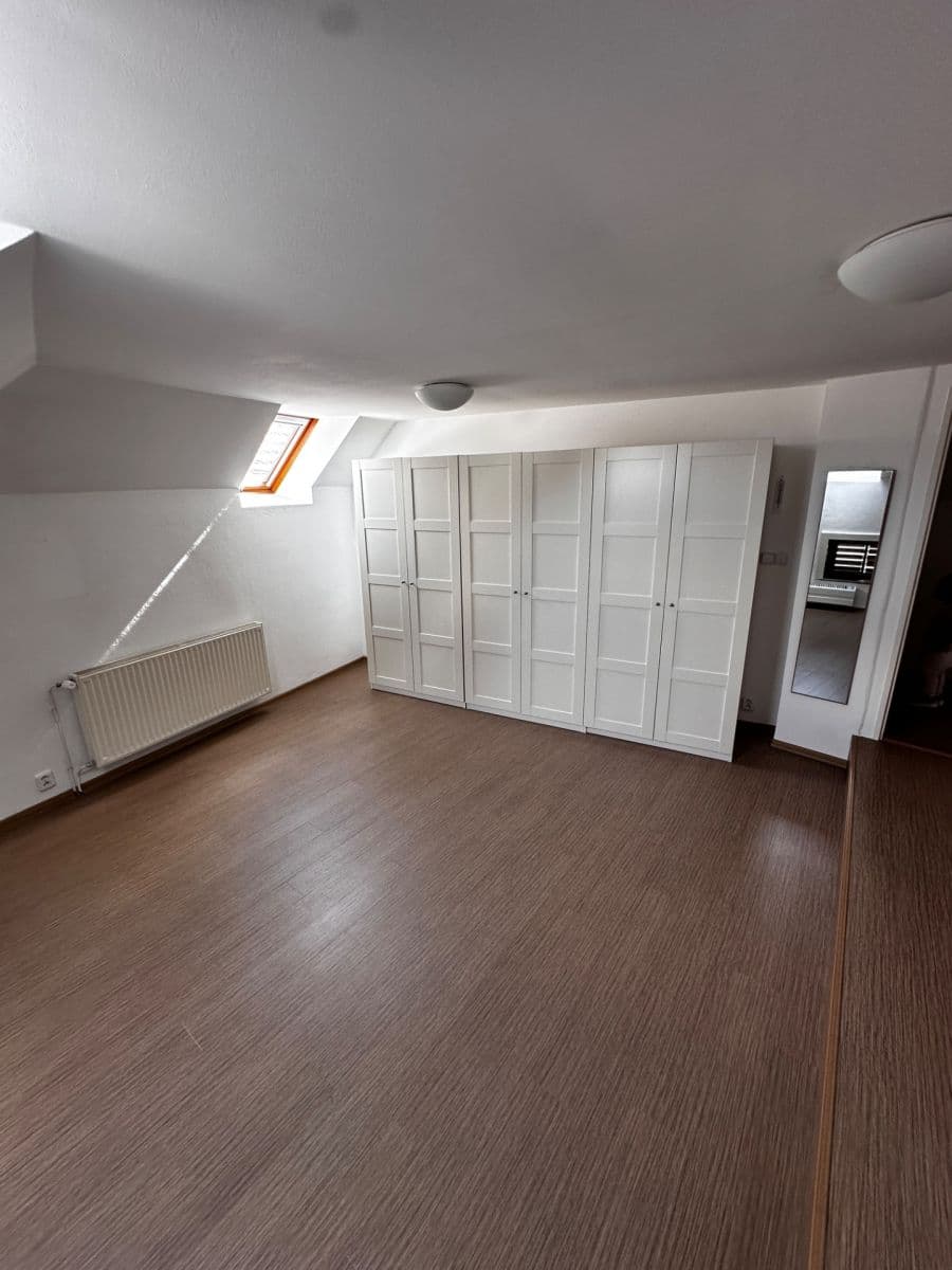 Prenájom domu 140 m², pozemek 160 m², Pištín, Jihočeský kraj Prenájom domu 140 m², pozemek 160 m², Pištín, Jihočeský kraj