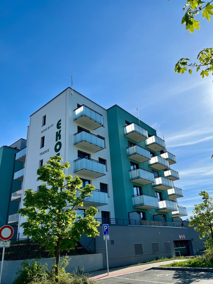 Prenájom bytu 1-izbový 33 m², Strančická, Praha, Praha Prenájom bytu 1-izbový 33 m², Strančická, Praha, Praha