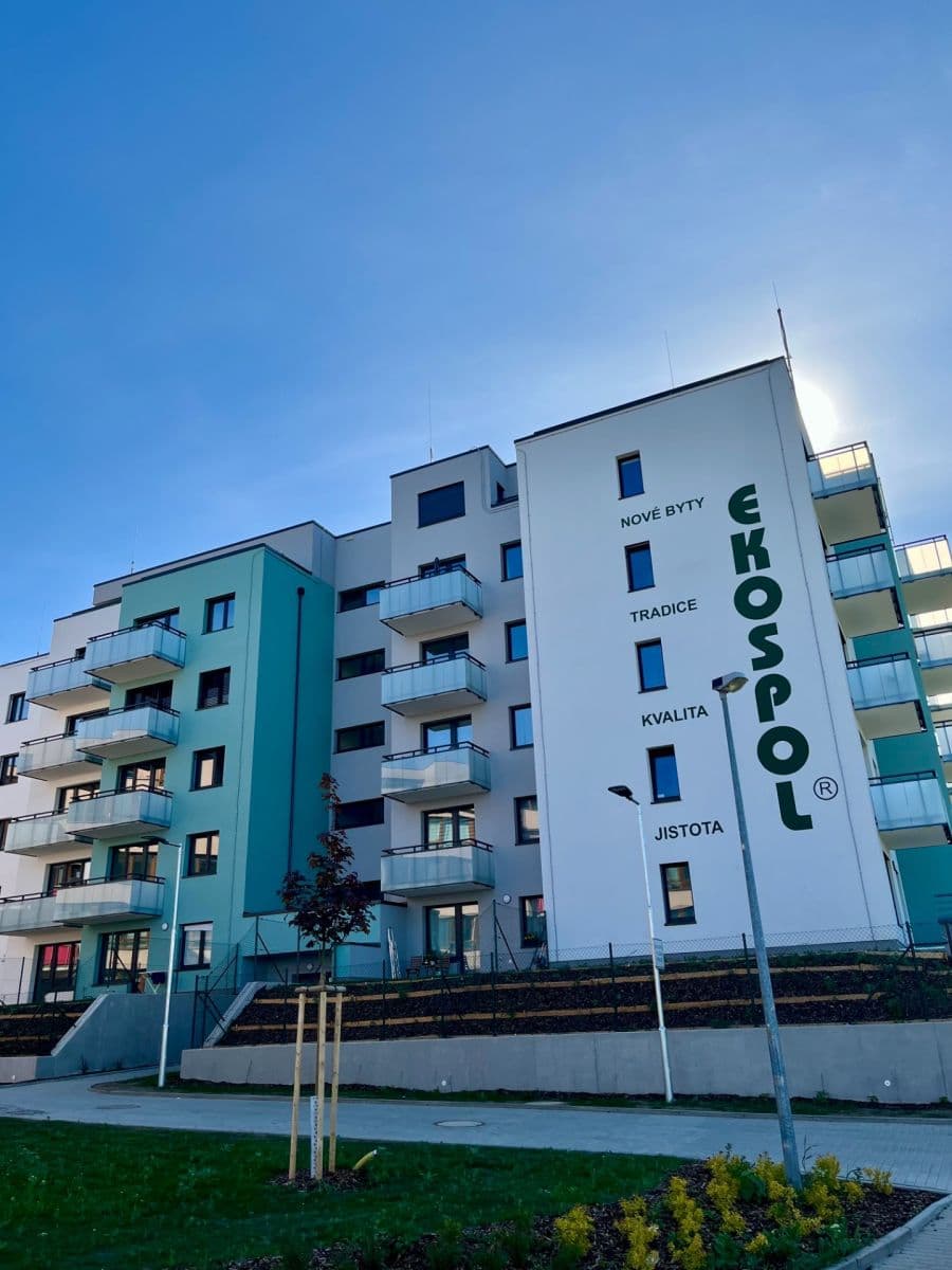 Prenájom bytu 1-izbový 33 m², Strančická, Praha, Praha Prenájom bytu 1-izbový 33 m², Strančická, Praha, Praha