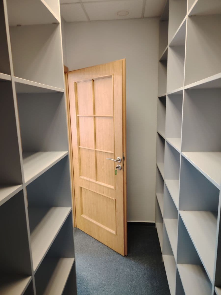 Prenájom kancelárie 117 m², Voctářova, Praha, Praha Prenájom kancelárie 117 m², Voctářova, Praha, Praha