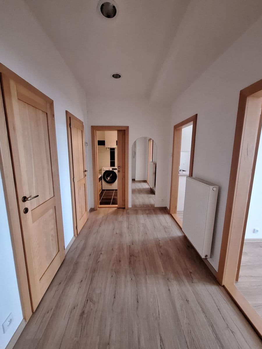 Prenájom bytu 2-izbový 52 m², Jateční, Praha, Praha Prenájom bytu 2-izbový 52 m², Jateční, Praha, Praha