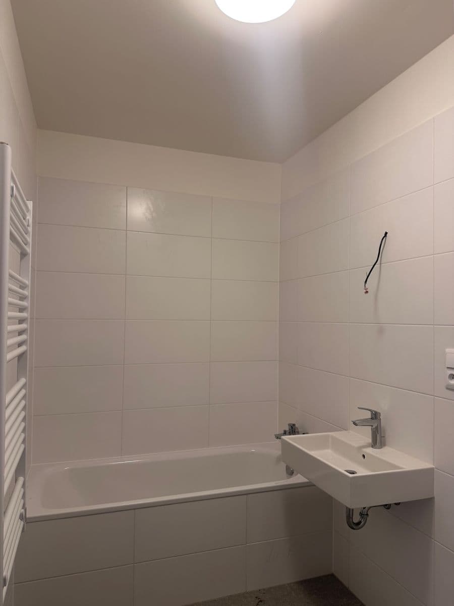 Prenájom bytu 3-izbový 77 m², Kolmanova, Praha, Praha Prenájom bytu 3-izbový 77 m², Kolmanova, Praha, Praha