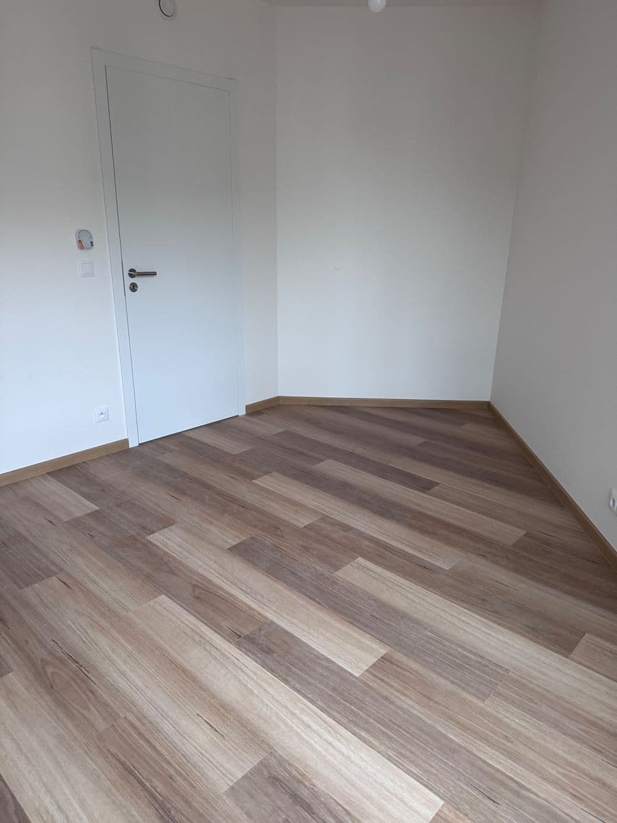 Prenájom bytu 3-izbový 77 m², Kolmanova, Praha, Praha Prenájom bytu 3-izbový 77 m², Kolmanova, Praha, Praha