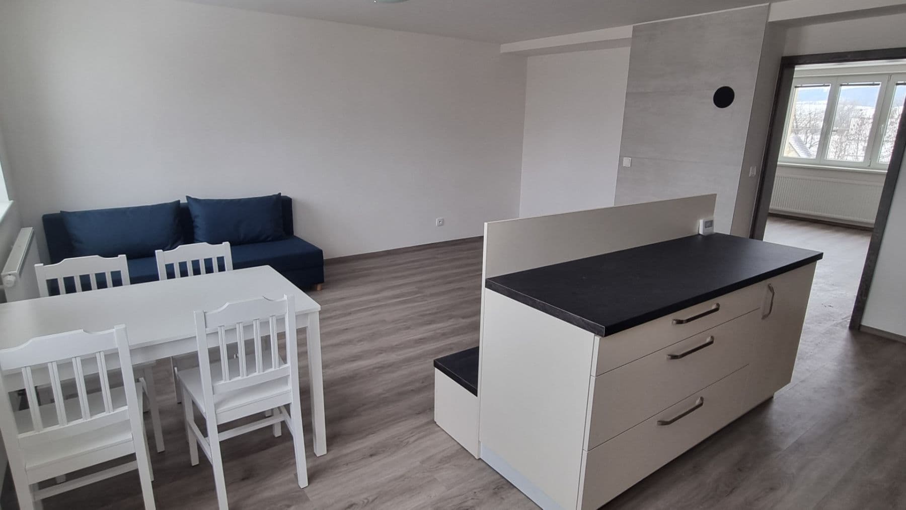 Prenájom bytu 3-izbový 77 m², Vendolí, Pardubický kraj Prenájom bytu 3-izbový 77 m², Vendolí, Pardubický kraj