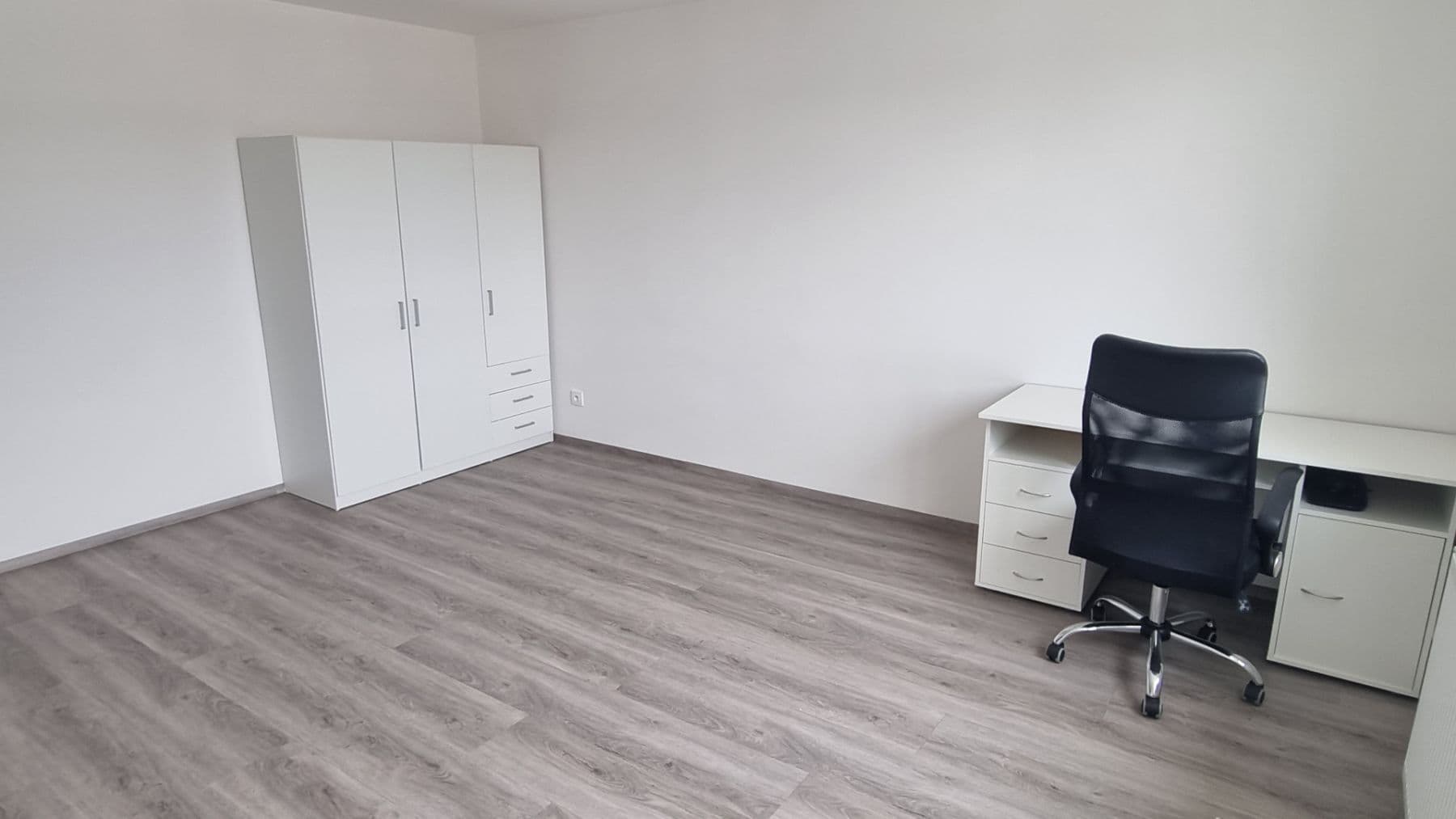 Prenájom bytu 3-izbový 77 m², Vendolí, Pardubický kraj Prenájom bytu 3-izbový 77 m², Vendolí, Pardubický kraj