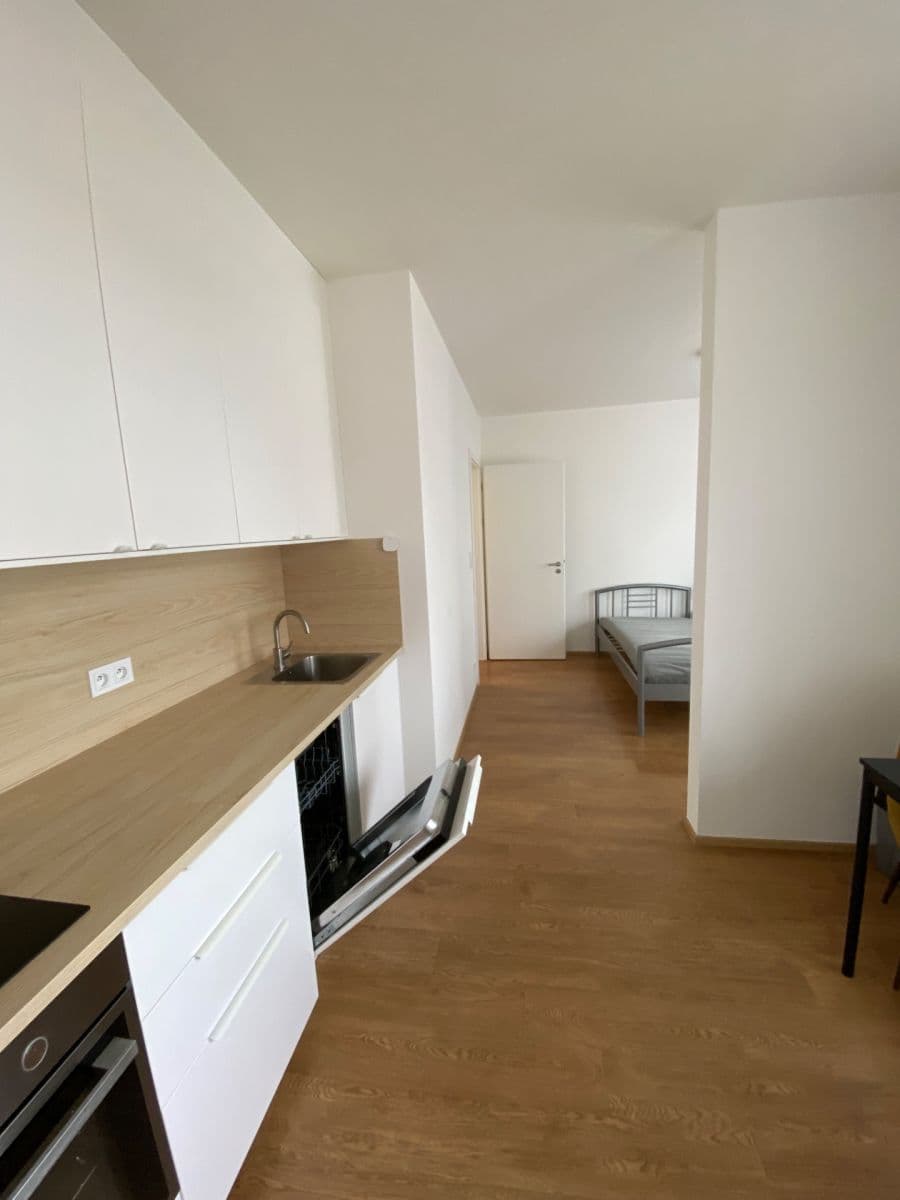Prenájom bytu 1-izbový 34 m², Pod Harfou, Praha, Praha Prenájom bytu 1-izbový 34 m², Pod Harfou, Praha, Praha