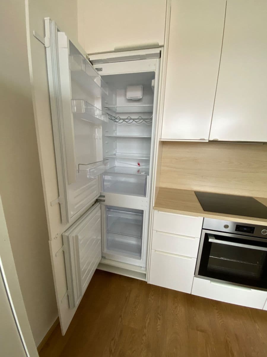 Prenájom bytu 1-izbový 34 m², Pod Harfou, Praha, Praha Prenájom bytu 1-izbový 34 m², Pod Harfou, Praha, Praha